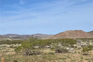 001 N Kanyr Rd, Dolan Springs, AZ 86441 - Photo 1