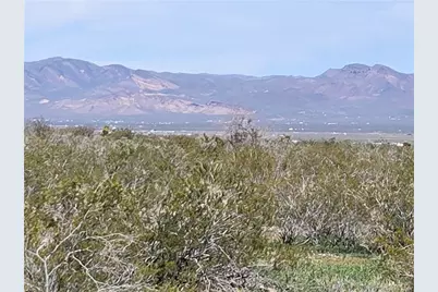 001 N Kanyr Road, Dolan Springs, AZ 86441 - Photo 17