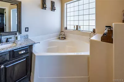 1163 E Cactus Valley Drive, Kingman, AZ 86409 - Photo 23