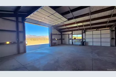 4302 W Speedway Road, Yucca, AZ 86438 - Photo 9