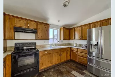 10025 S Driftwood Circle, Mohave Valley, AZ 86440 - Photo 9