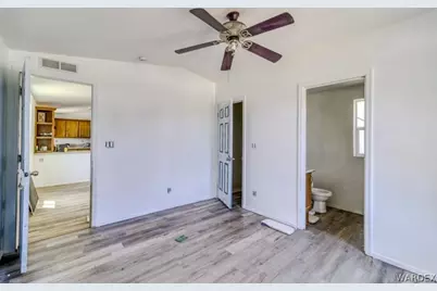 10025 S Driftwood Circle, Mohave Valley, AZ 86440 - Photo 13