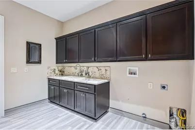 2943 Camino Del Rio, Bullhead City, AZ 86442 - Photo 15