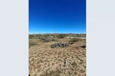 8872 W Sixth Street, Dolan Springs, AZ 86441 - Photo 5