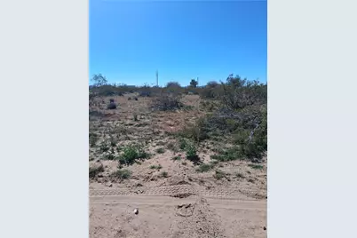 8872 W Sixth Street, Dolan Springs, AZ 86441 - Photo 1