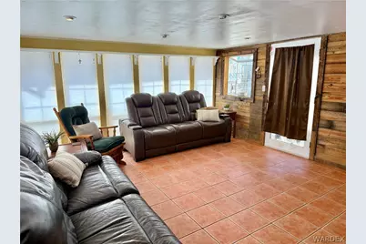 17305 N Lost Mine Drive, Dolan Springs, AZ 86441 - Photo 37