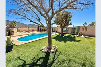 17305 N Lost Mine Drive, Dolan Springs, AZ 86441 - Photo 17