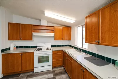 2023 (Space 5) E Morrow #5, Kingman, AZ 86409 - Photo 19