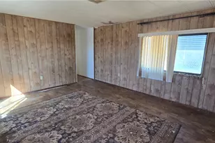 4842 N Gln Cyn Rd, Golden Valley, AZ 86413 - Photo 7