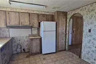 4842 N Gln Cyn Rd, Golden Valley, AZ 86413 - Photo 11