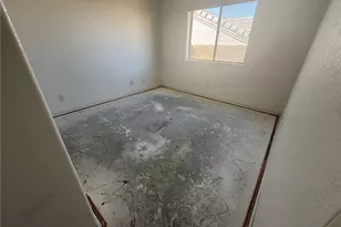 2542 Fox Ridge Ln, Bullhead City, AZ 86442 - Photo 5