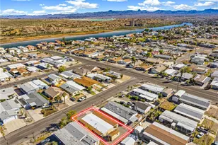 976 Roadrunner Dr, Bullhead City, AZ 86442 - Photo 37