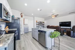 7391 E Winchester Dr, Kingman, AZ 86401 - Photo 9