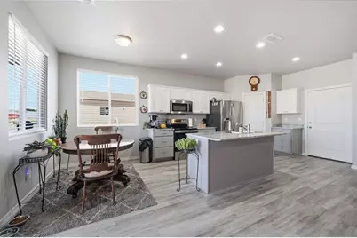 7391 E Winchester Drive, Kingman, AZ 86401 - Photo 7