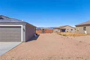 7391 E Winchester Dr, Kingman, AZ 86401 - Photo 25