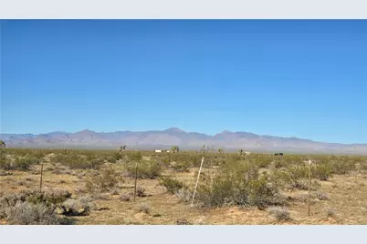 21688 S Roy Rogers Road, Yucca, AZ 86438 - Photo 13