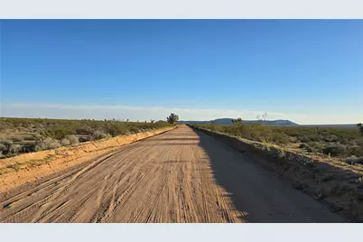 21688 S Roy Rogers Road, Yucca, AZ 86438 - Photo 33