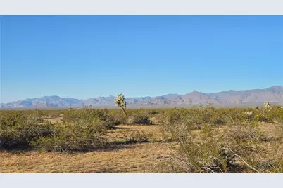21688 S Roy Rogers Road, Yucca, AZ 86438 - Photo 29