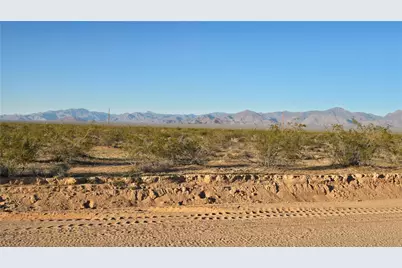 21688 S Roy Rogers Road, Yucca, AZ 86438 - Photo 9