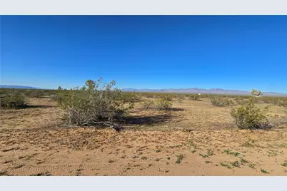 21688 S Roy Rogers Road, Yucca, AZ 86438 - Photo 17