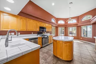 2889 Desert Vista Dr, Bullhead City, AZ 86429 - Photo 13