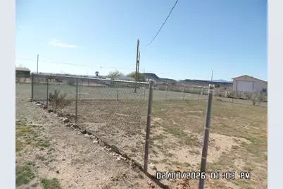 3068 W Malibu Road, Golden Valley, AZ 86413 - Photo 11