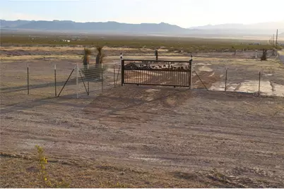 3224 S Amythest Road, Golden Valley, AZ 86413 - Photo 1