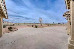 7587 E Brigade Dr, Kingman, AZ 86401 - Photo 13