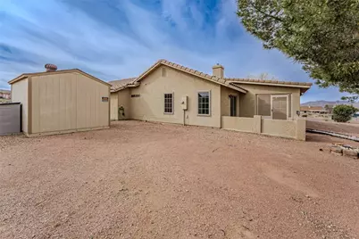 7587 E Brigade Drive, Kingman, AZ 86401 - Photo 9