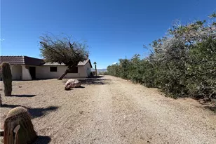 883 Los Flores St, Bullhead City, AZ 86429 - Photo 5