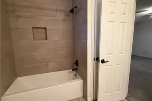 883 Los Flores St, Bullhead City, AZ 86429 - Photo 19