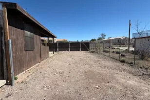 883 Los Flores St, Bullhead City, AZ 86429 - Photo 31