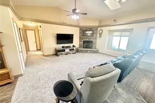 2852 Mountain Trail Rd, Kingman, AZ 86401 - Photo 7