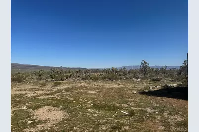 5789 17th Street, Dolan Springs, AZ 86441 - Photo 5