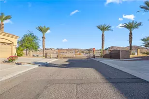 890 Florence Ave, Bullhead City, AZ 86429 - Photo 55
