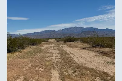 5043 Encanto Drive, Golden Valley, AZ 86413 - Photo 1