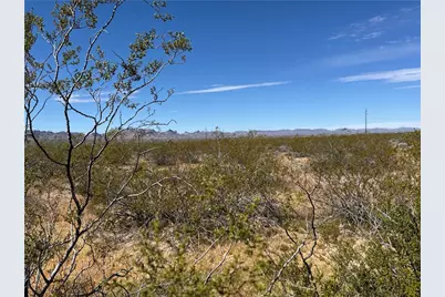 5043 Encanto Drive, Golden Valley, AZ 86413 - Photo 3