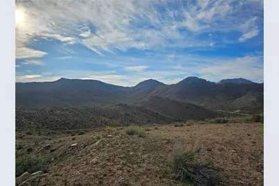 9717 Stockton Hill Road, Kingman, AZ 86409 - Photo 11