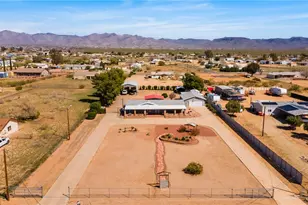 672 S Salt Rd, Golden Valley, AZ 86413 - Photo 1