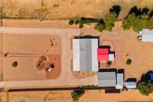 672 S Salt Rd, Golden Valley, AZ 86413 - Photo 17