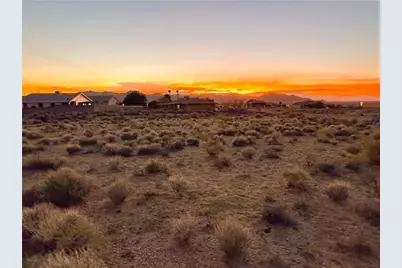 7354 E Blazed Ridge Drive, Kingman, AZ 86401 - Photo 9