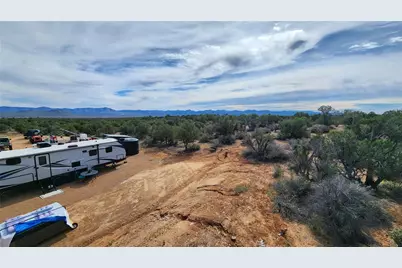 10116 E Hidden Valley Road, Kingman, AZ 86401 - Photo 47