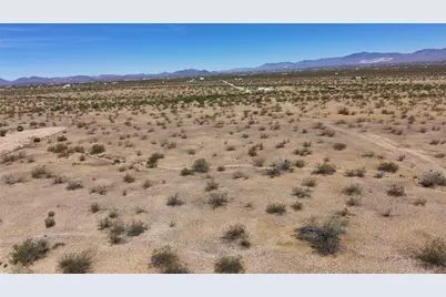 2353 S Cove Road, Golden Valley, AZ 86413 - Photo 25
