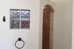 29 N Spanish Bay Dr, Mohave Valley, AZ 86440 - Photo 11