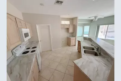 2326 Shooting Star Drive, Bullhead City, AZ 86442 - Photo 7