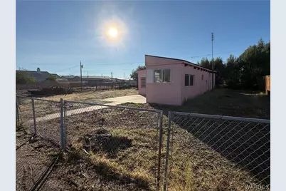956 Coral Reef Drive, Bullhead City, AZ 86442 - Photo 3