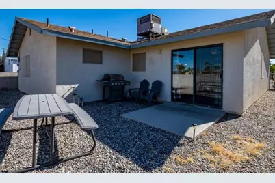 1097 Sahuaro Drive, Bullhead City, AZ 86442 - Photo 13