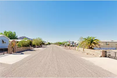 860 S Connor Lane, Quartzsite, AZ 85346 - Photo 33