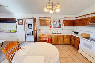 820 S Elfrida Rd, Golden Valley, AZ 86413 - Photo 3