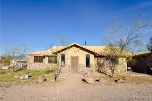 820 S Elfrida Rd, Golden Valley, AZ 86413 - Photo 1